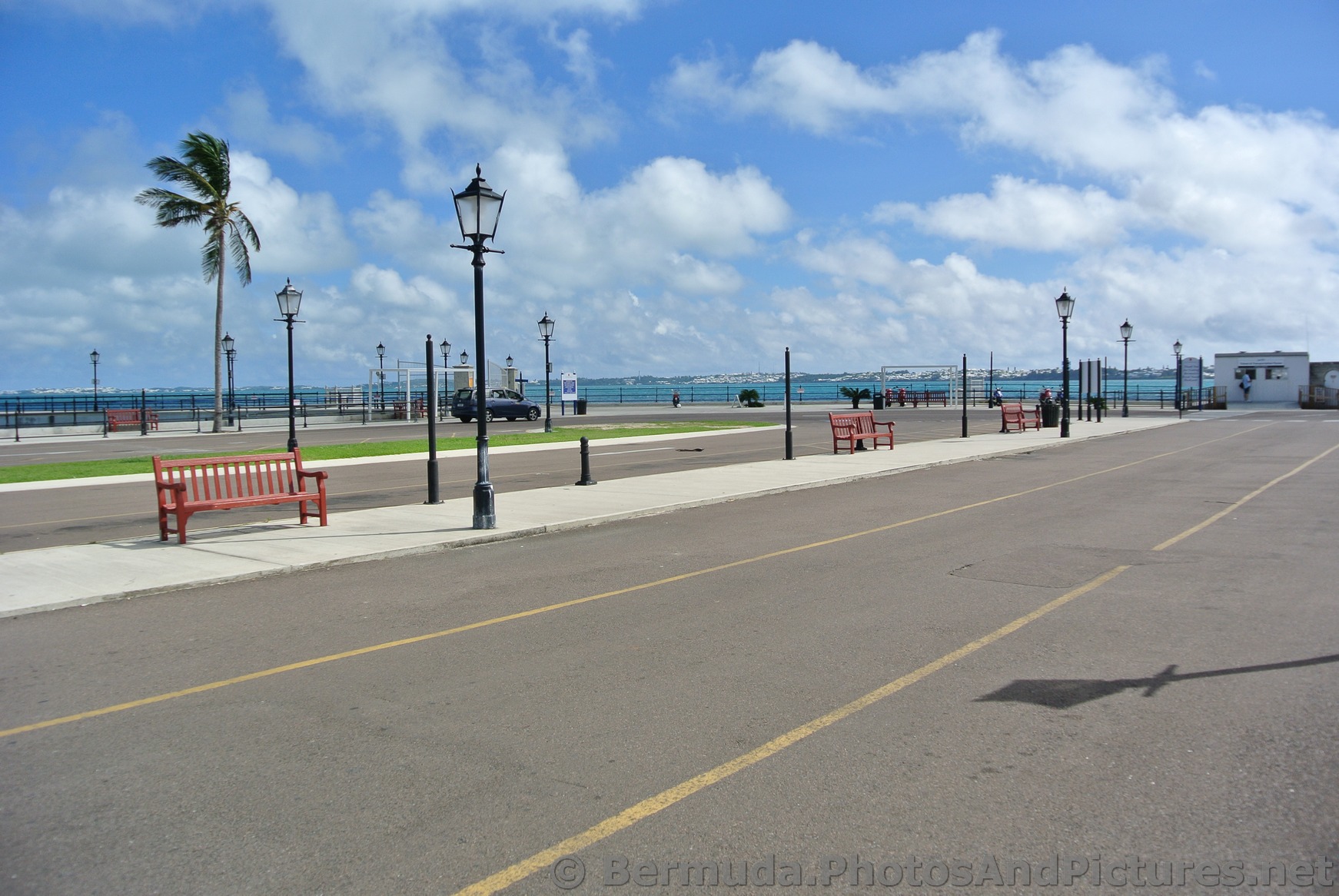 Cruise pier street in Bermuda.jpg