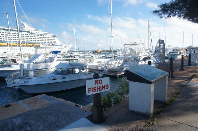 No Fishing sign at Bermuda Dockyard pier.jpg