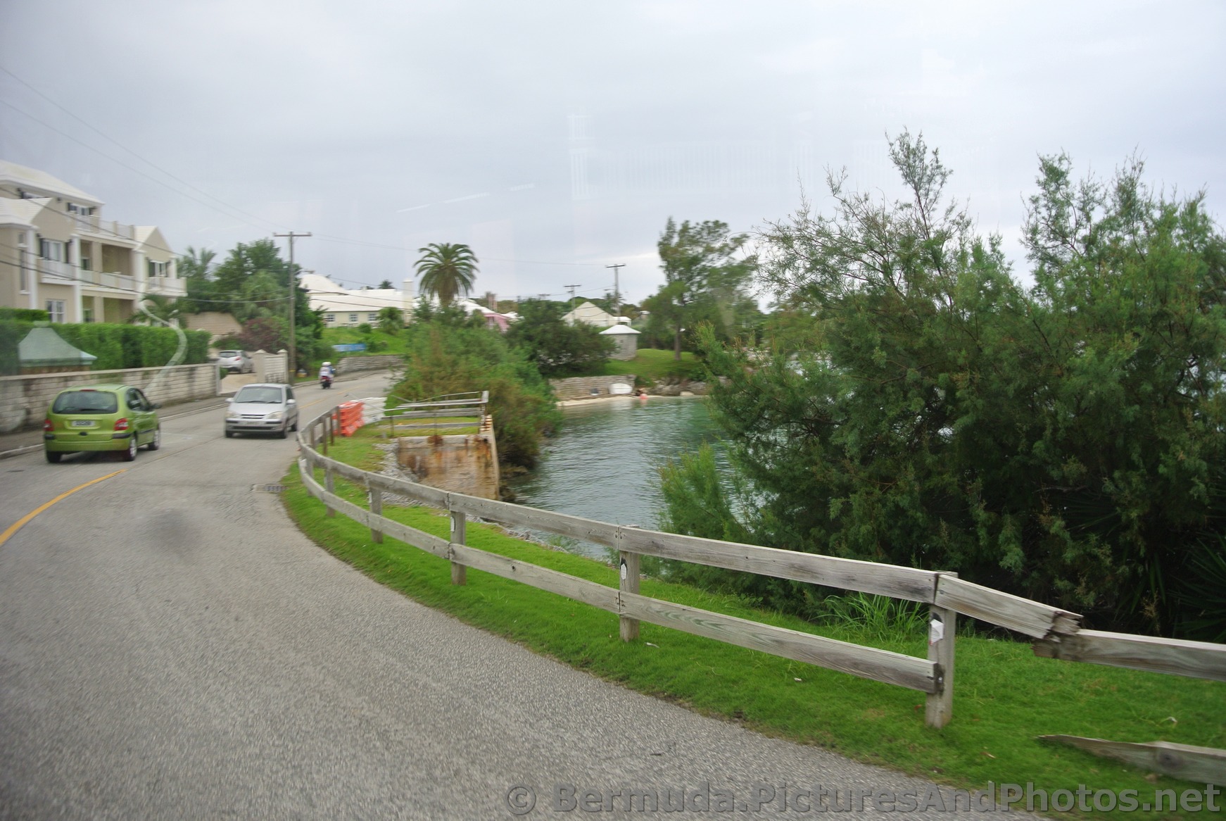 Bay Rd becomes Mangrove Bay Road Bermuda.jpg