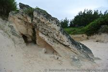 Small cave at Horseshoe Bay Beach.jpg