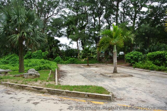 Parking area for Horseshoe Bay.jpg