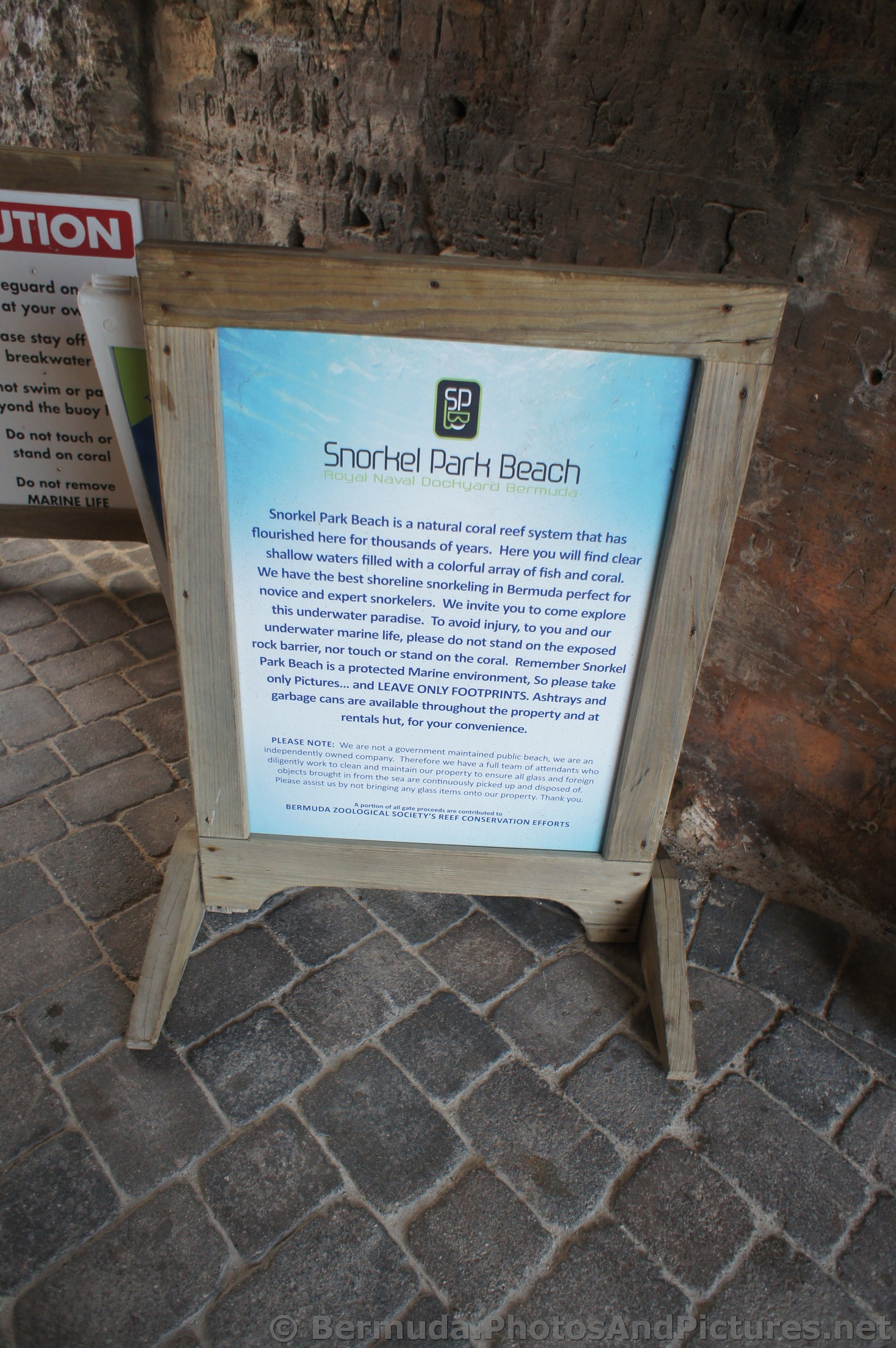 Bermuda Snorkel Park Beach description sign.jpg