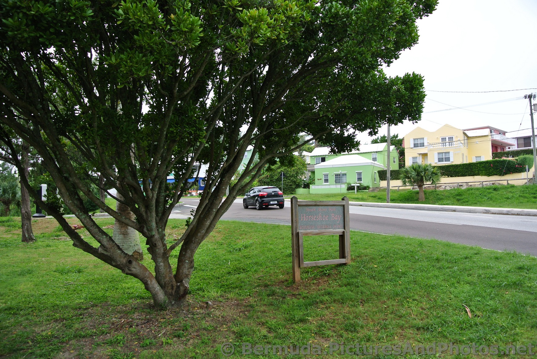 South Shore Park Entrance Horseshoe Bay Bermuda.jpg