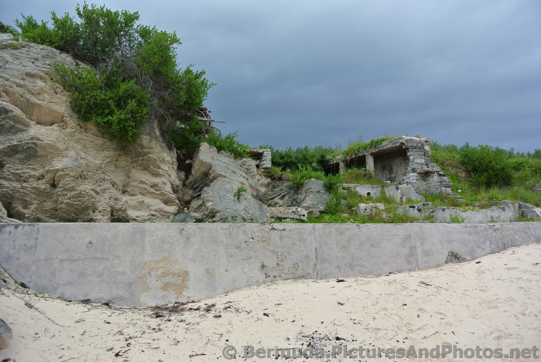Ruins at Butts Beach Bermuda.jpg