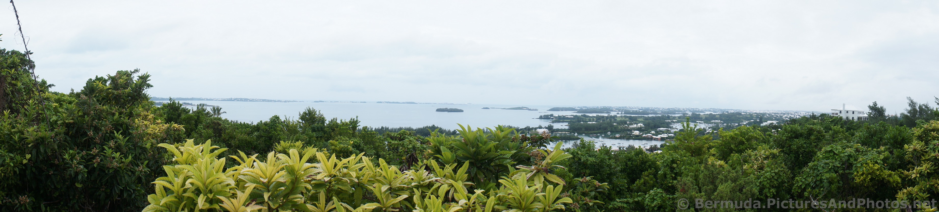 Panoramic Ocean view of Bermuda from Gibbs Hill.jpg
