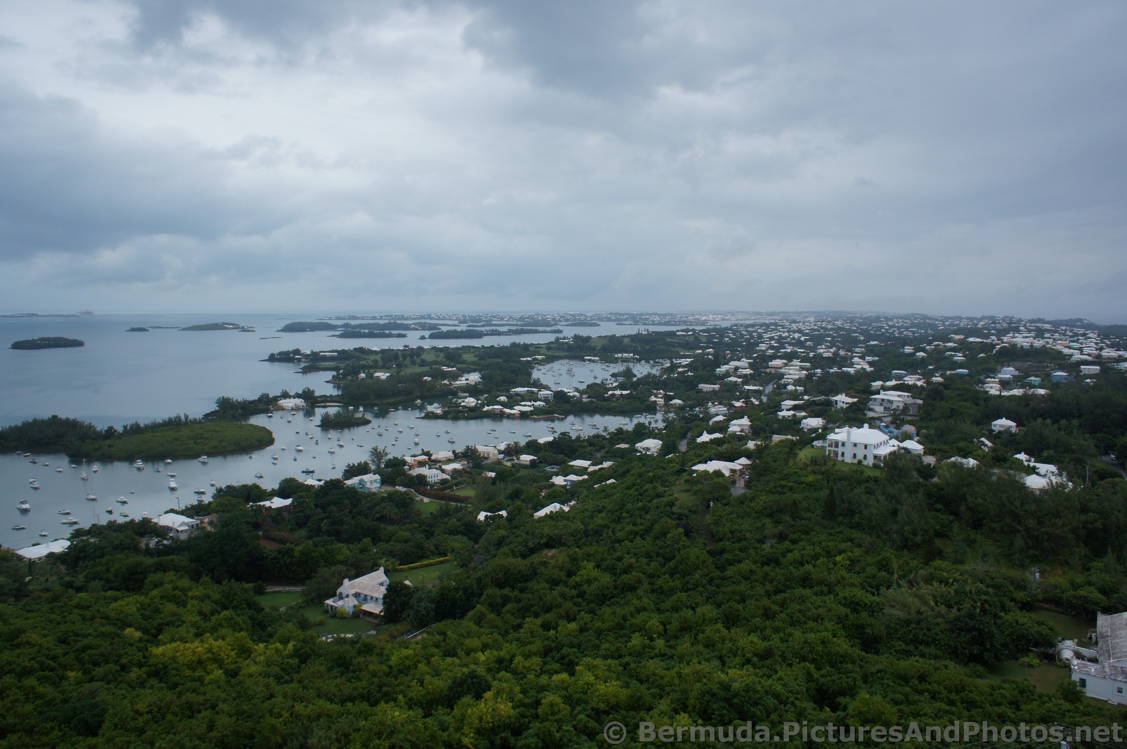Eastern Bermuda viewed from Gibbs Hill Lighthouse.jpg