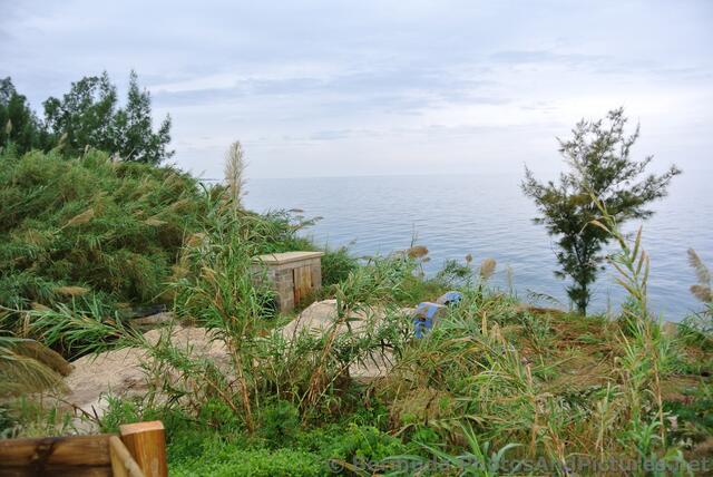Looking out at the ocean from Sunset Terrace at Bermuda Fun Golf.jpg