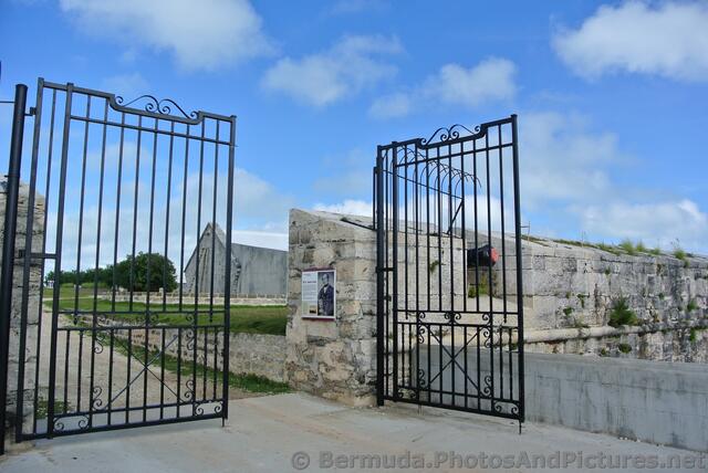 W.D. Jeans Gate Bermuda Maritime Museum.jpg