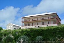 One side of Commissioner's House viewed from courtyard of National Museum of Bermuda.jpg