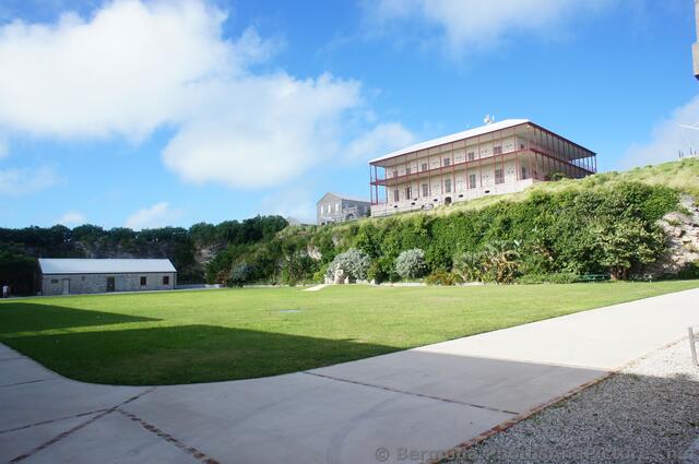 Bermuda Maritime Museum Keepyard Park with view of Commissioner's House.jpg